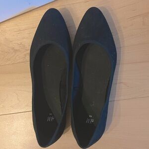 H&M Women's Black Flats sz 40